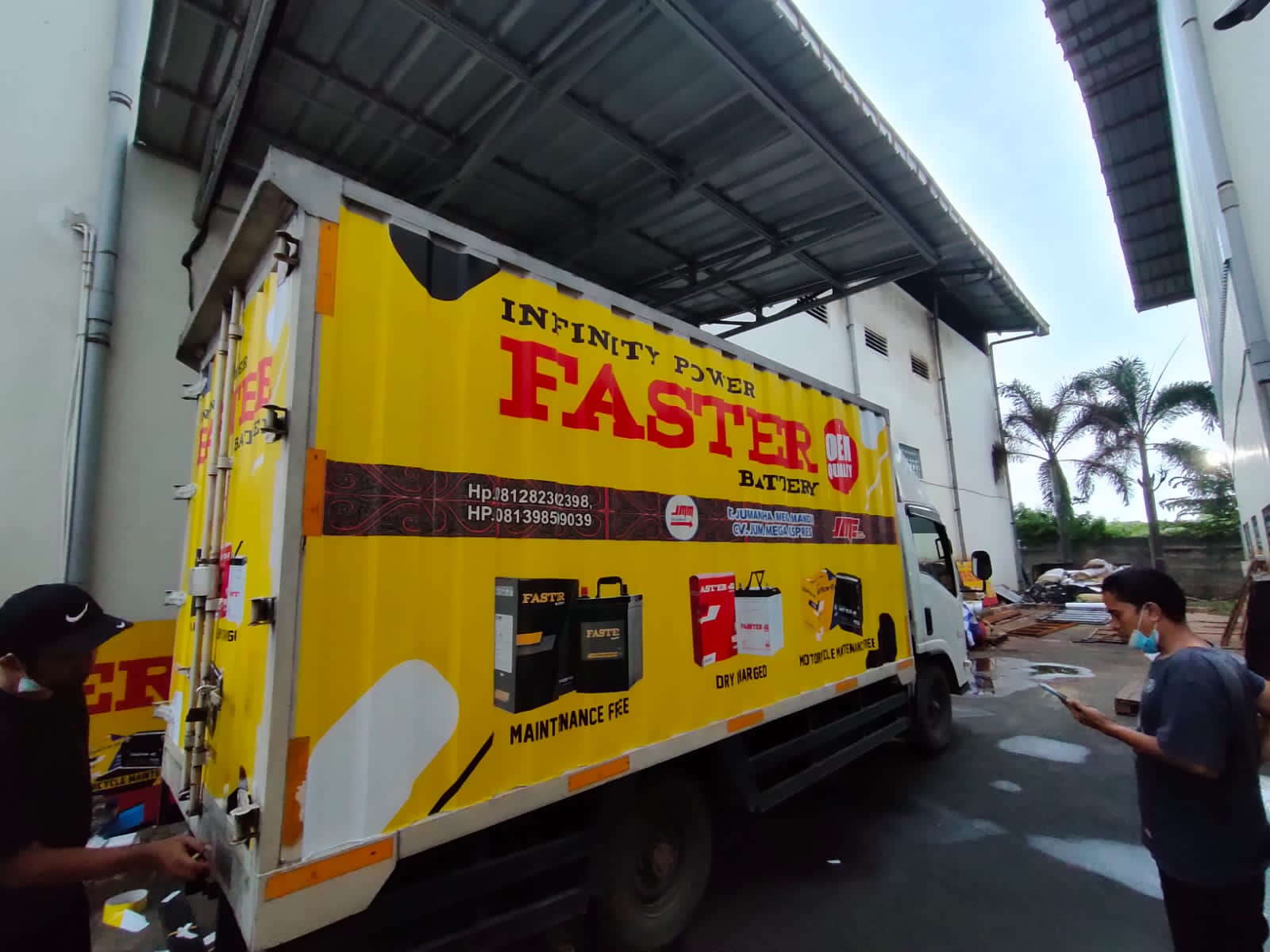 Branding Mobil Box - Project Faster